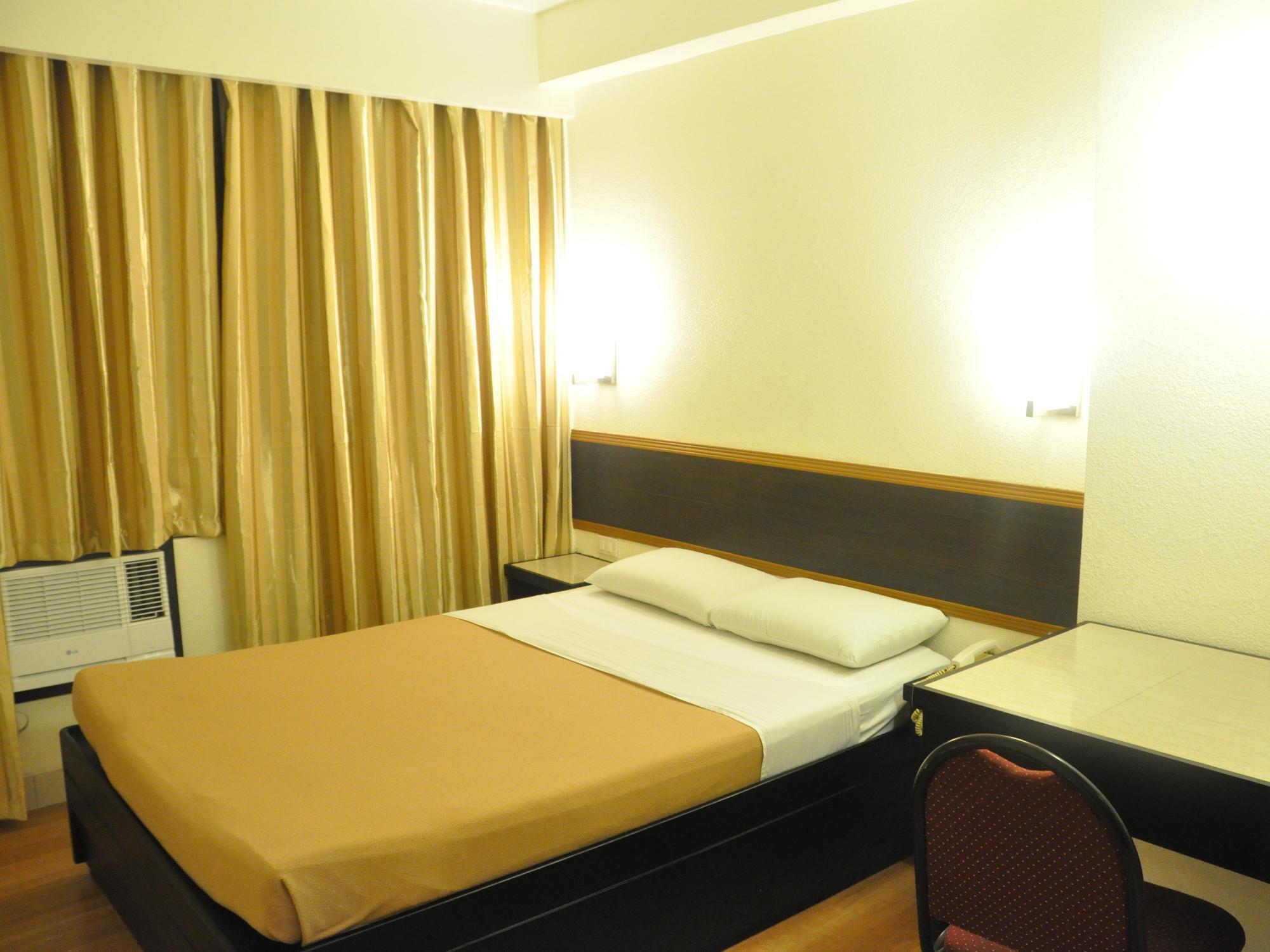 Iloilo Midtown Hotel Экстерьер фото
